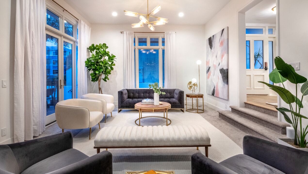 Photo of Livingroom in Silver Strand