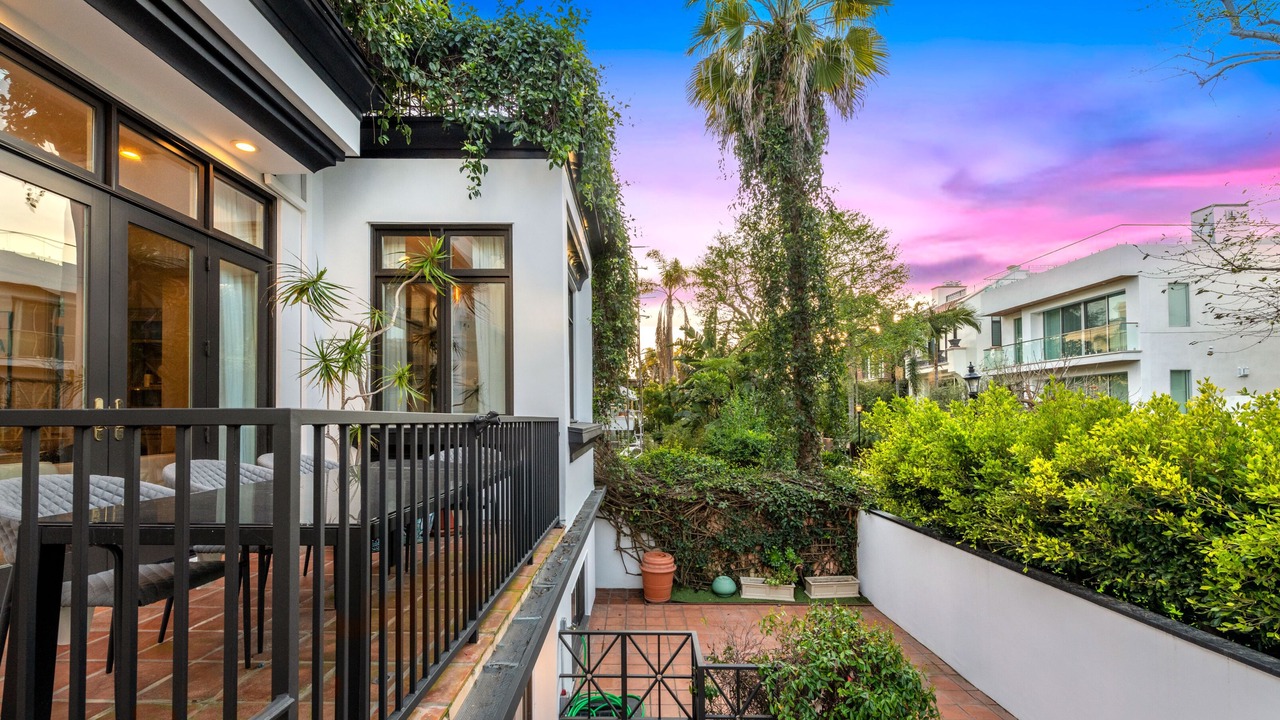 Photo of Patio Balcony in Silver Strand