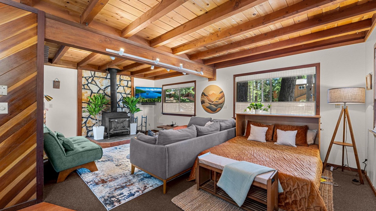 Photo of Bedroom in Tahoma