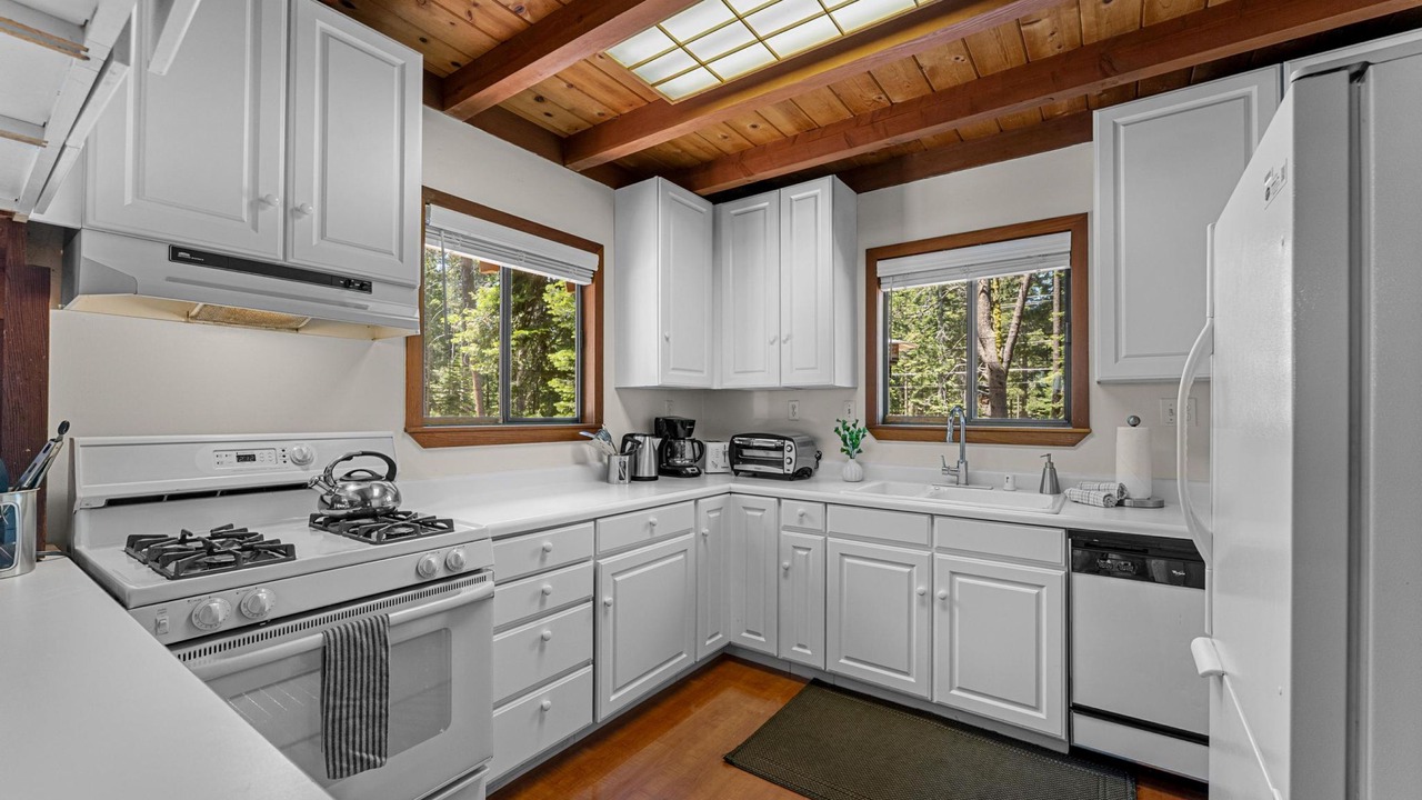 Photo of Kitchen in Tahoma