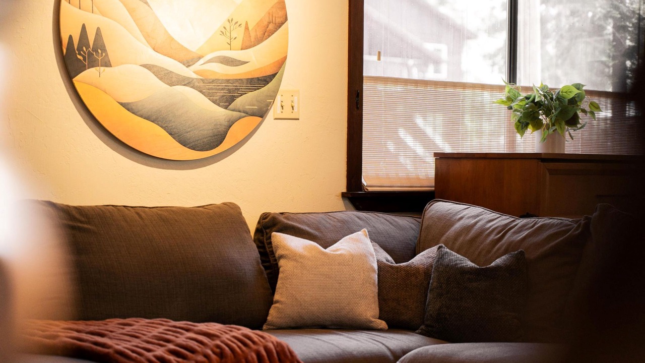 Photo of Livingroom in Tahoma