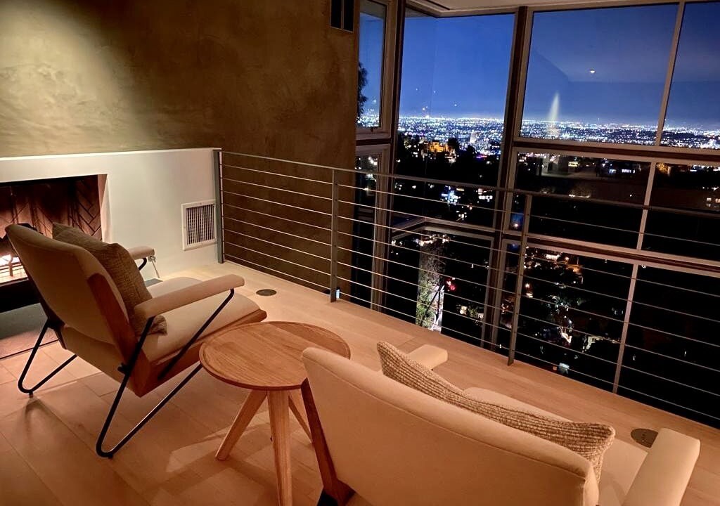 Photo of Others in Hollywood Hills West
