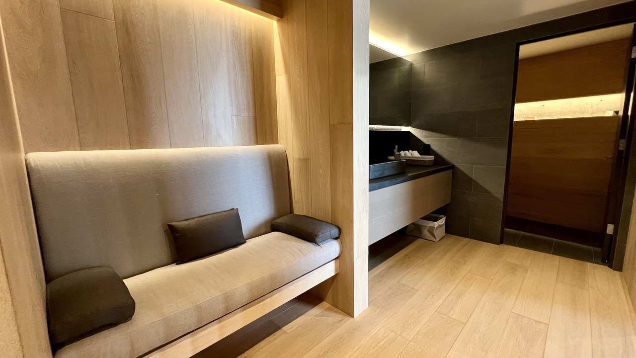 Photo of Bathroom in Hollywood Hills West