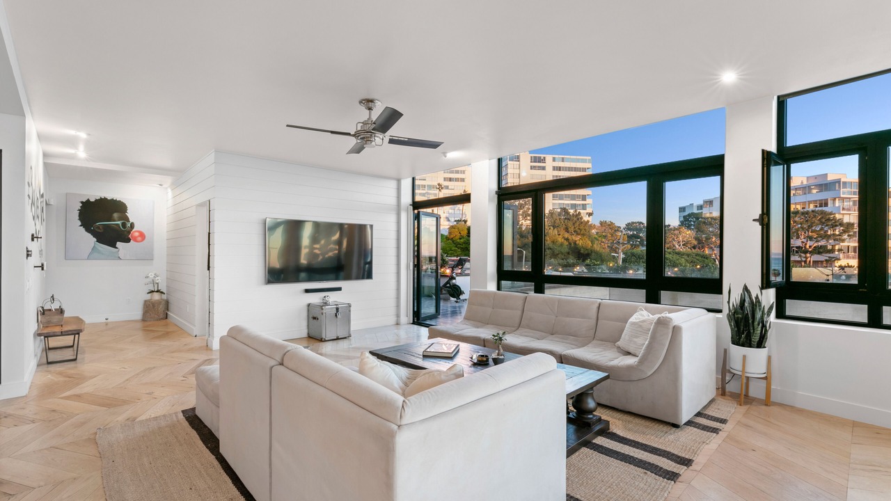 Photo of Livingroom in Pacific Palisades