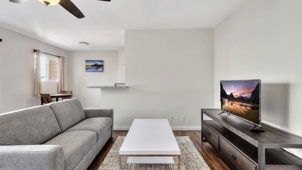 Photo of Livingroom in Hollywood