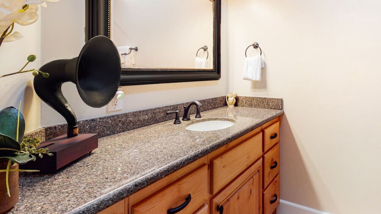 Photo of Bathroom in Idyllwild