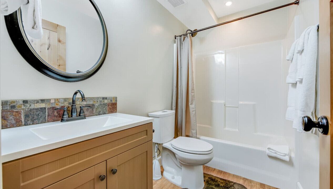 Photo of Bathroom in Idyllwild