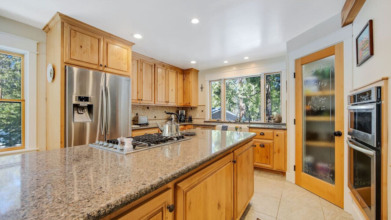 Photo of Kitchen in Idyllwild
