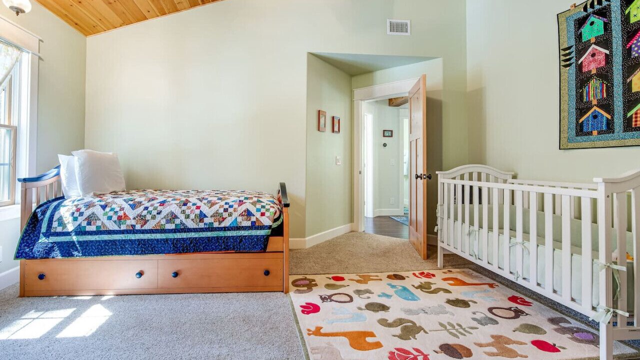 Photo of Bedroom in Idyllwild