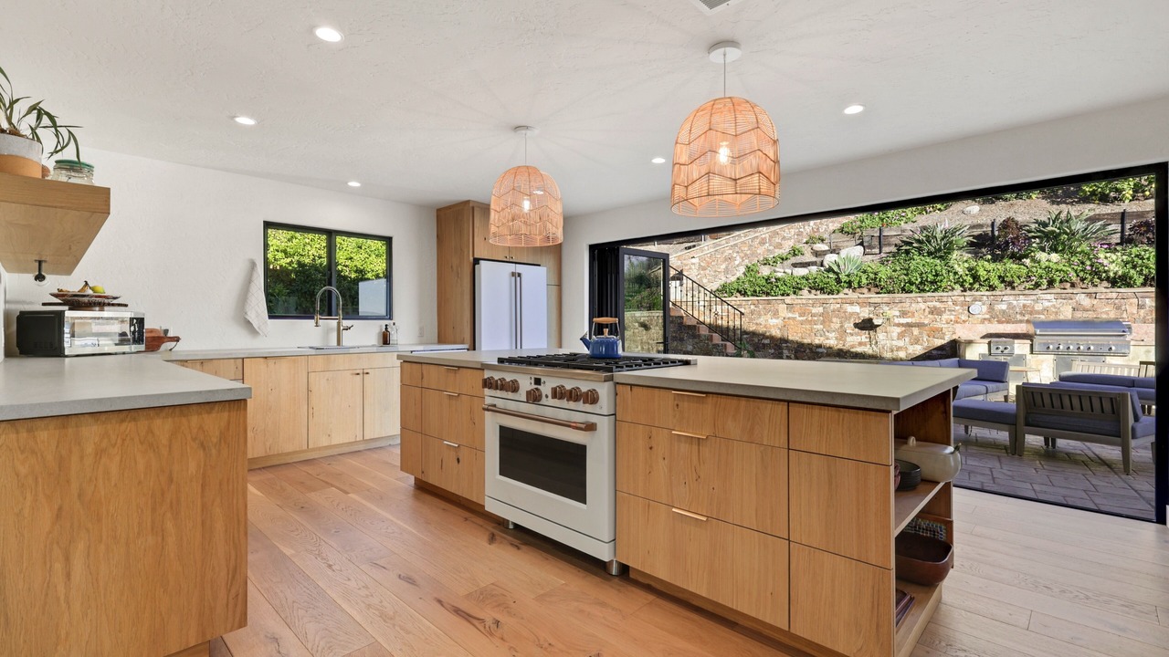 Photo of Kitchen in Cardiff-by-the-Sea