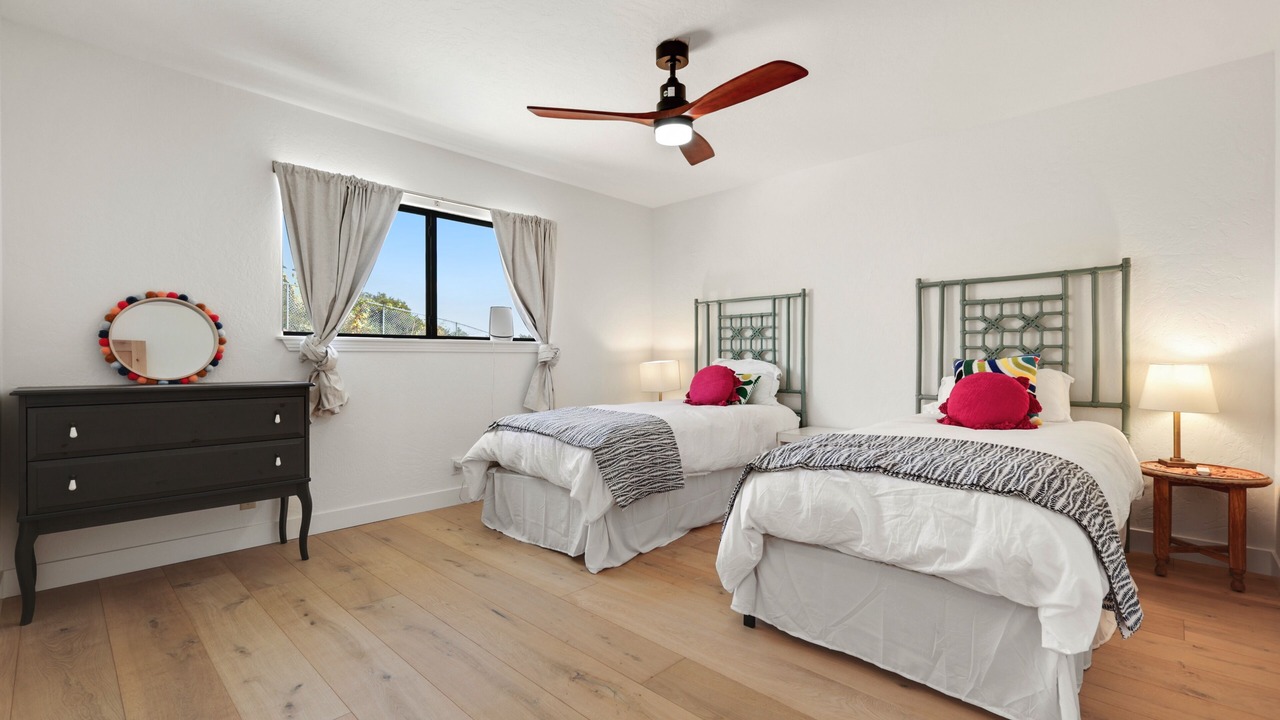 Photo of Bedroom in Cardiff-by-the-Sea