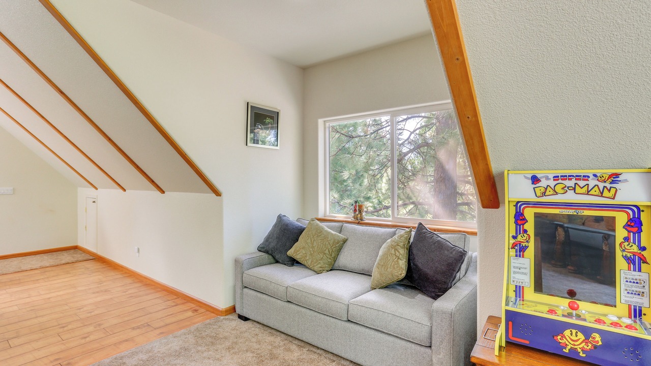 Photo of Livingroom in Lake Almanor West