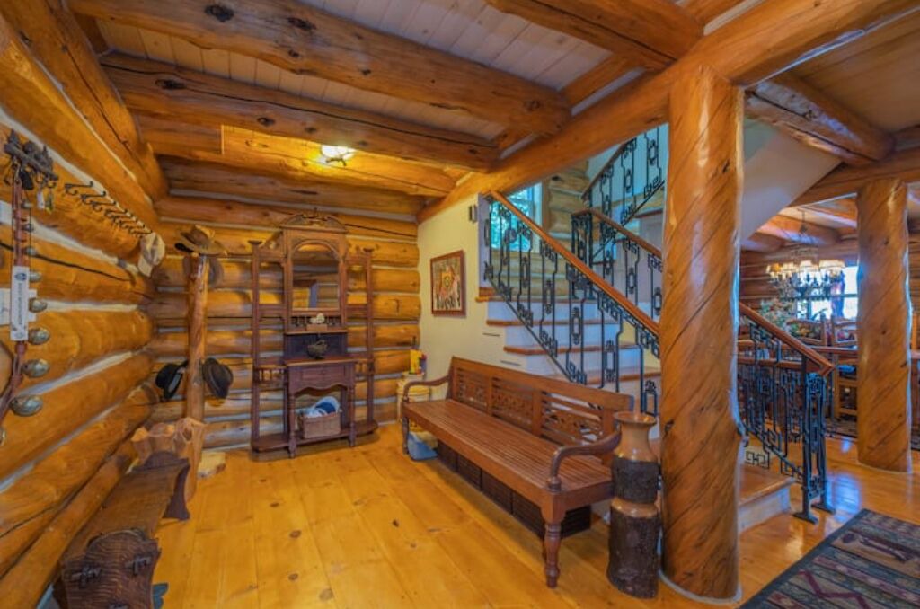 Photo of Bedroom in Fawnskin