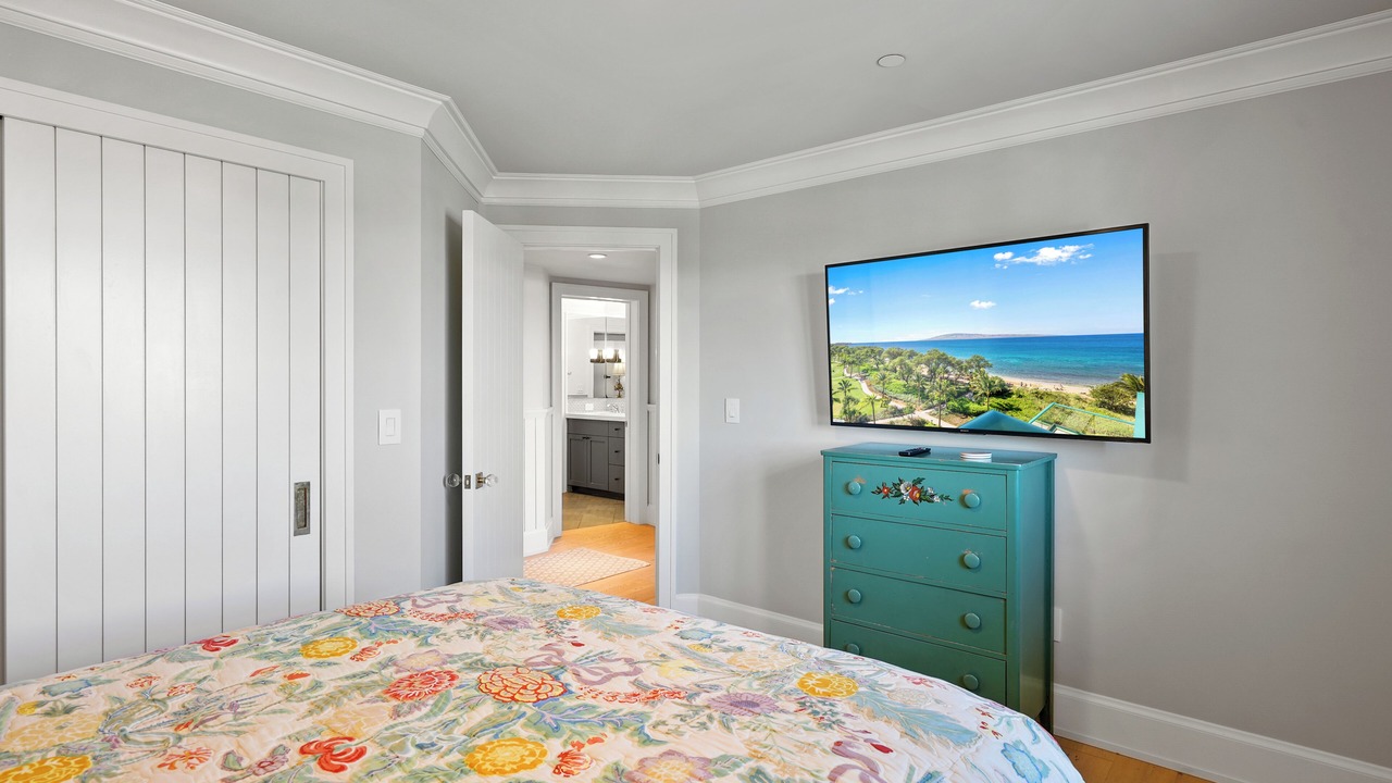 Photo of Bedroom in Village of La Jolla