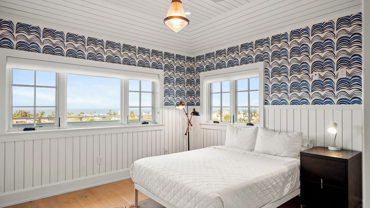 Photo of Bedroom in Village of La Jolla