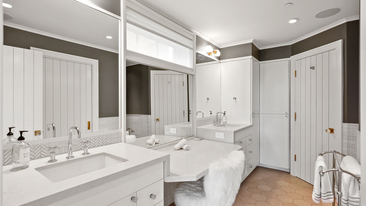 Photo of Bathroom in Village of La Jolla