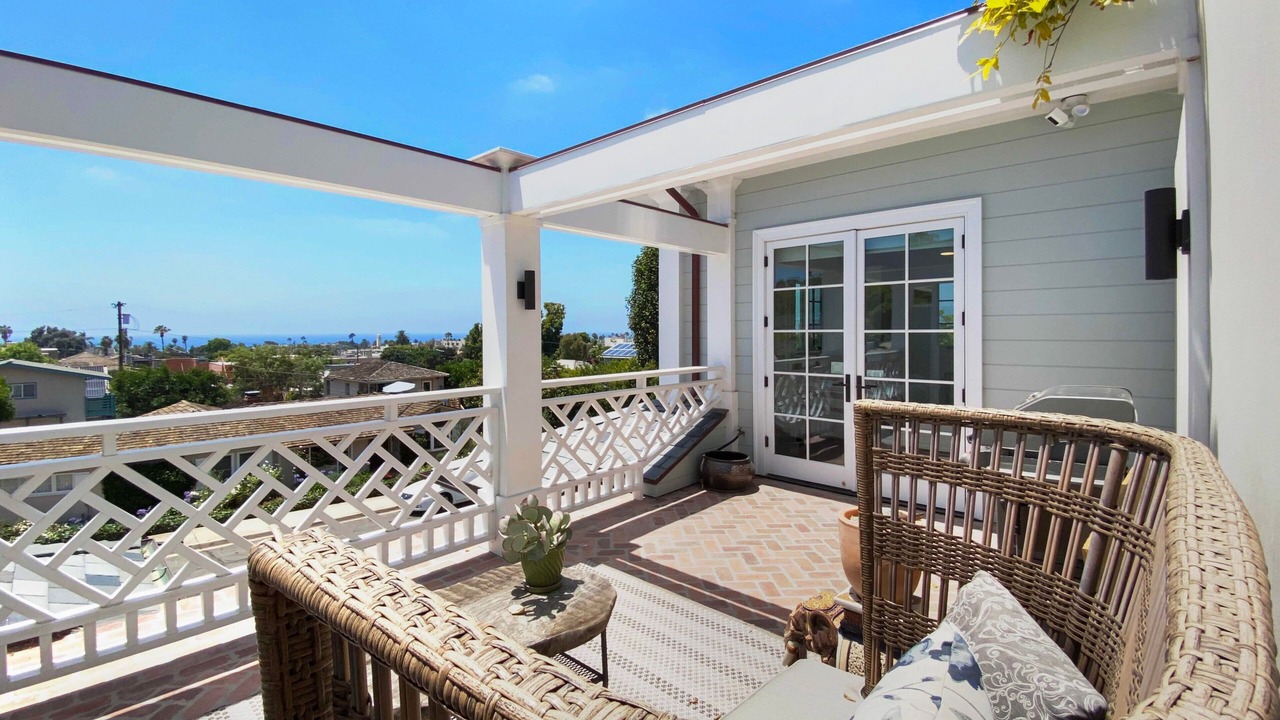 Photo of Patio Balcony in Village of La Jolla