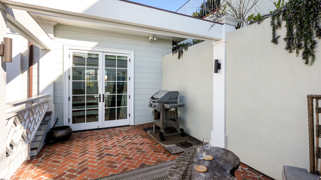 Photo of Patio Balcony in Village of La Jolla
