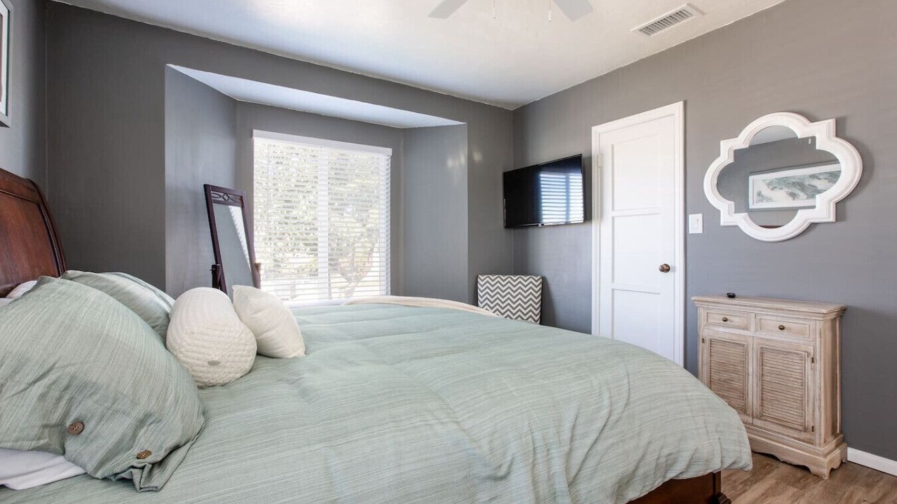Photo of Bedroom in Vista