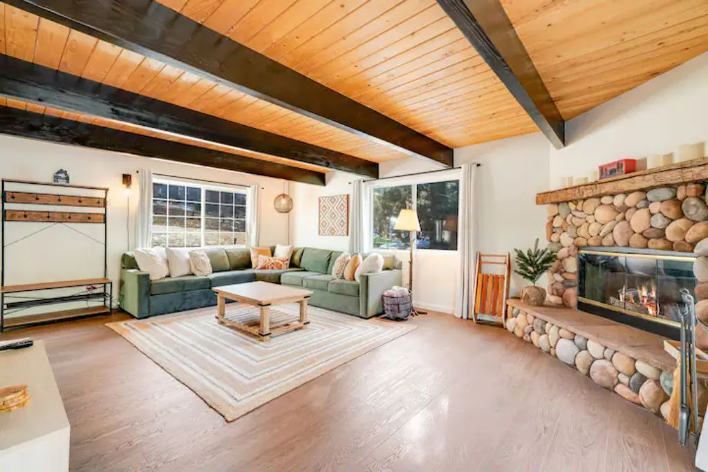 Photo of Livingroom in Sugarloaf