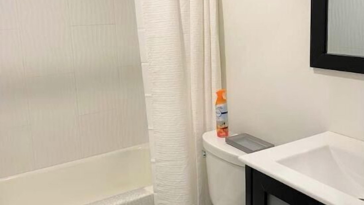 Photo of Bathroom in Palmdale