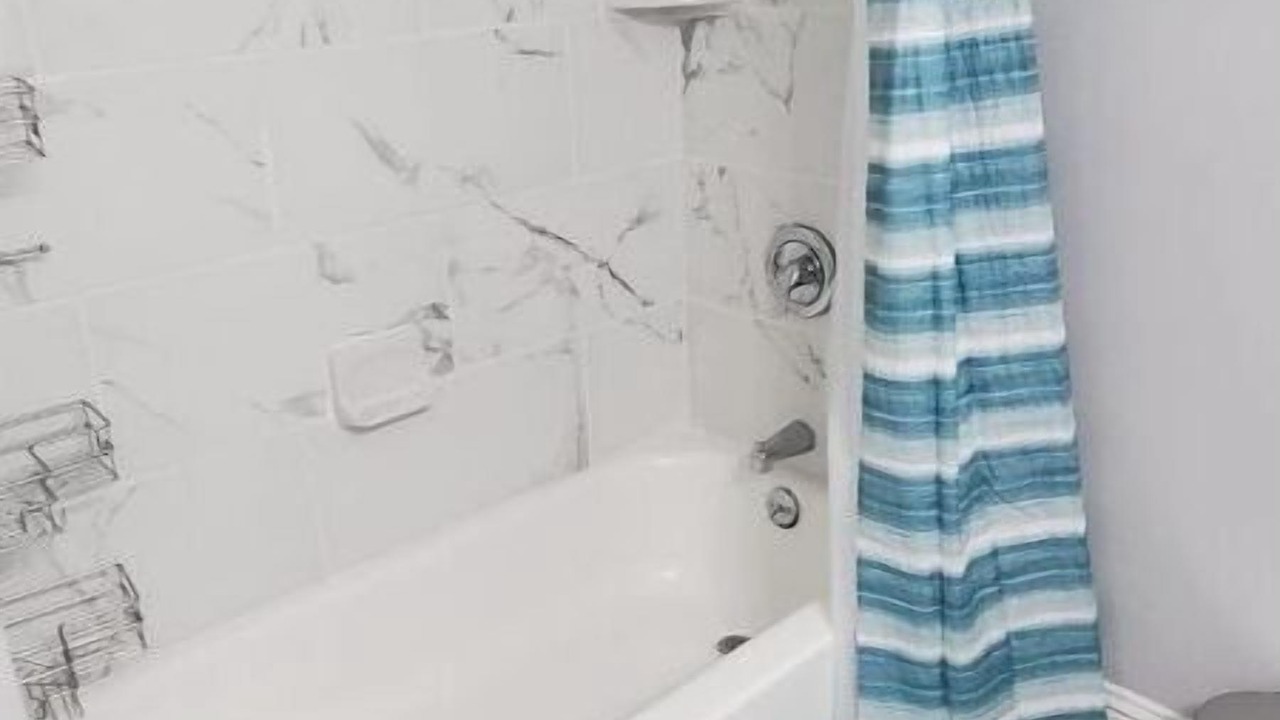 Photo of Bathroom in Oildale