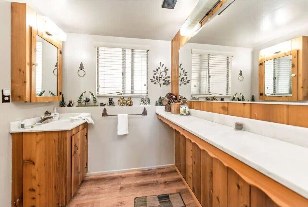 Photo of Bathroom in Whispering Forest