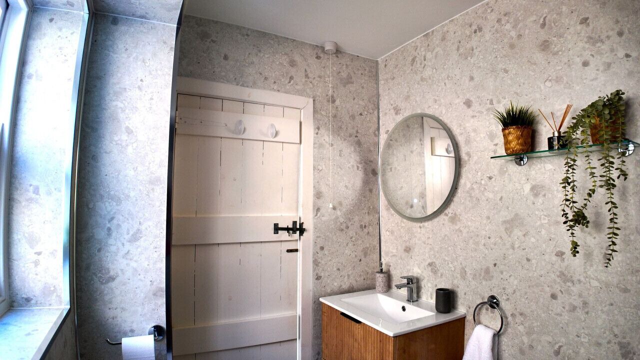 Photo of Bathroom in Trebarwith Strand