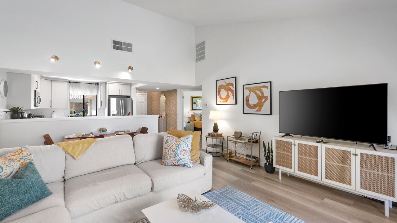 Photo of Livingroom in Palm Desert