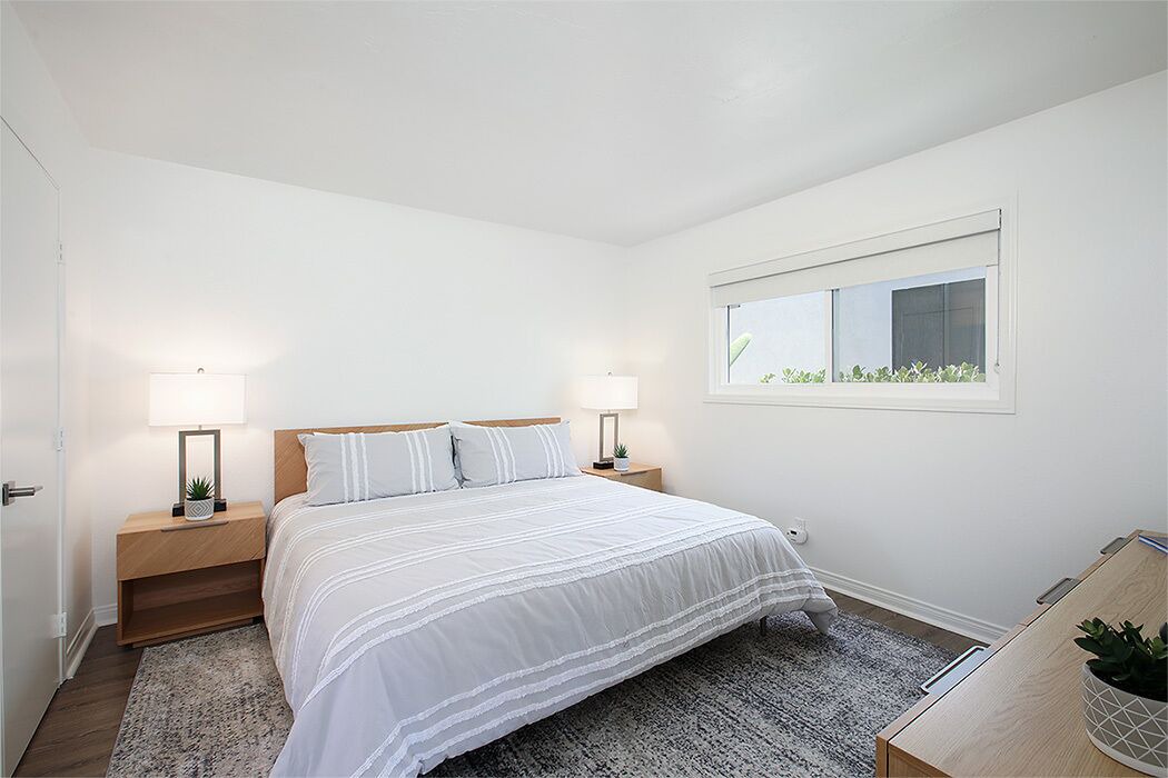 Photo of Bedroom in Newport Shores