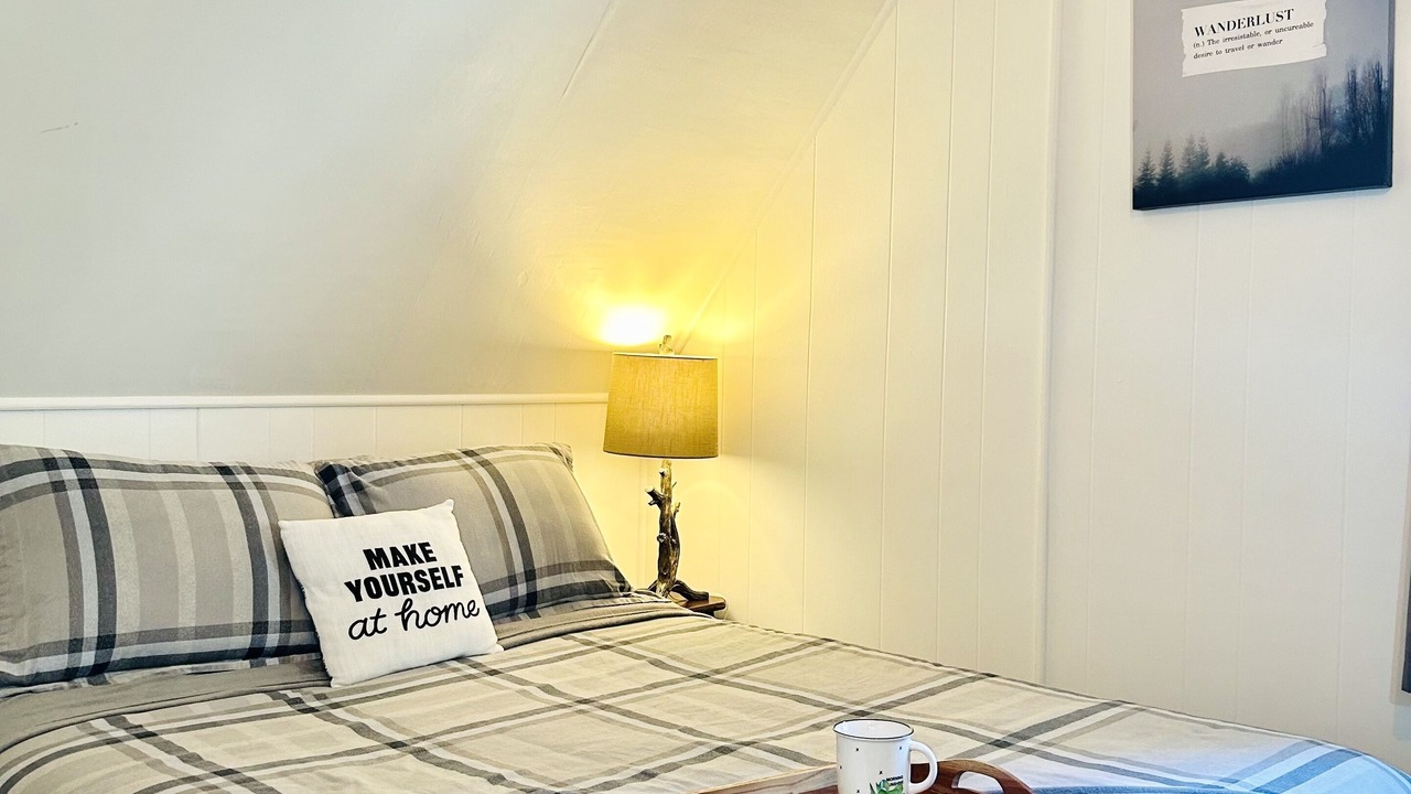 Photo of Bedroom in Green Valley Lake