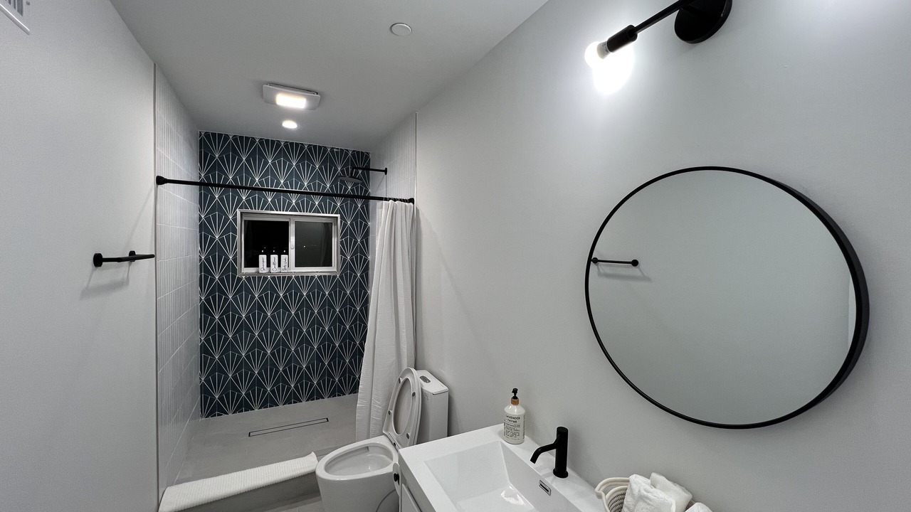 Photo of Bathroom in Los Angeles
