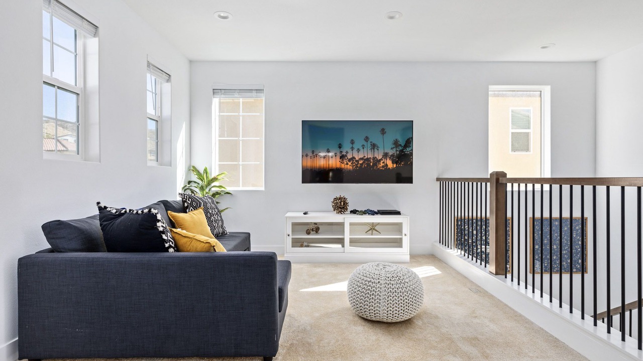 Photo of Livingroom in Santa Clarita