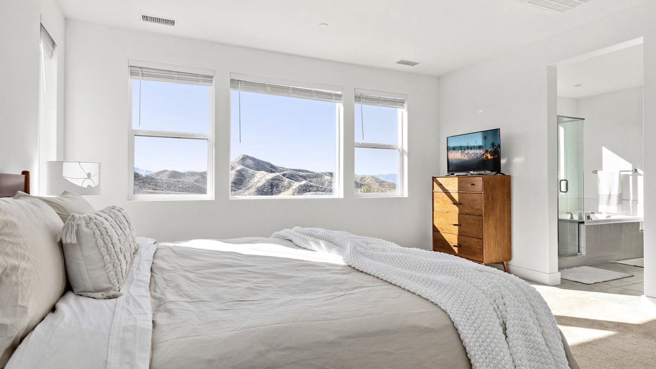 Photo of Bedroom in Santa Clarita