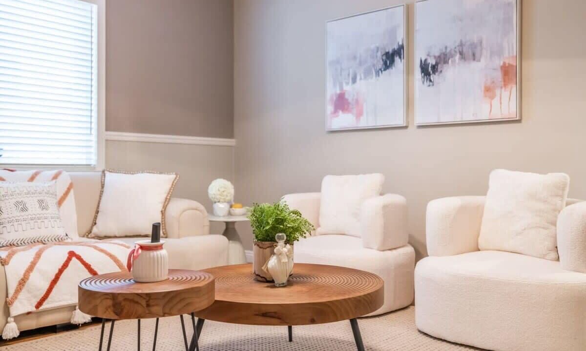 Photo of Livingroom in Northwest Anaheim