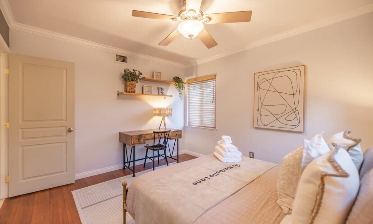 Photo of Bedroom in Northwest Anaheim