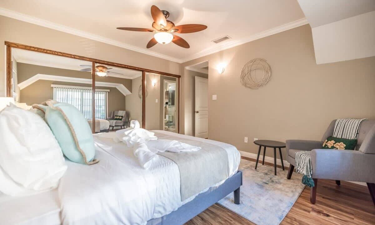 Photo of Bedroom in Northwest Anaheim