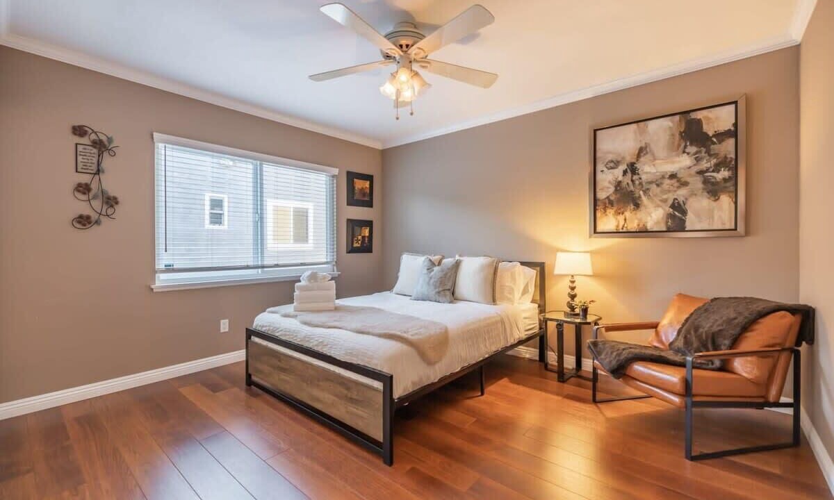 Photo of Bedroom in Northwest Anaheim