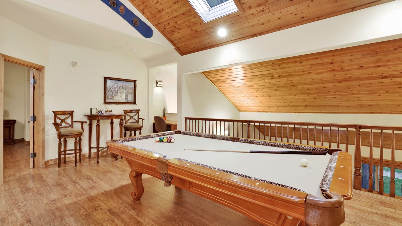 Photo of Bedroom in Summit Estates