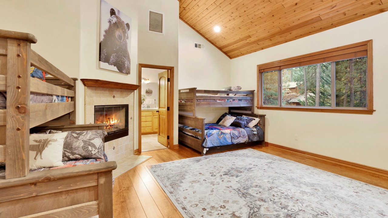 Photo of Bedroom in Summit Estates