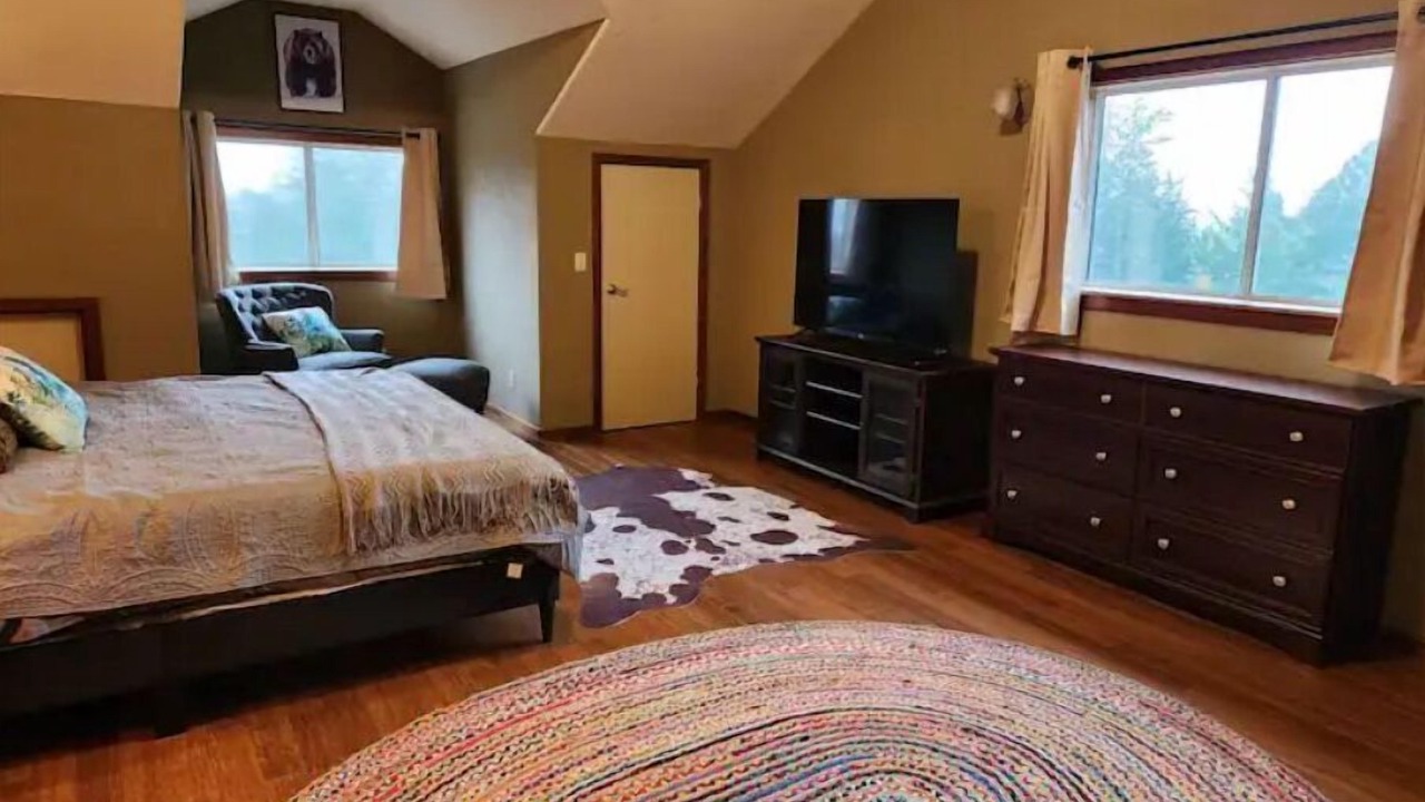 Photo of Bedroom in Gualala
