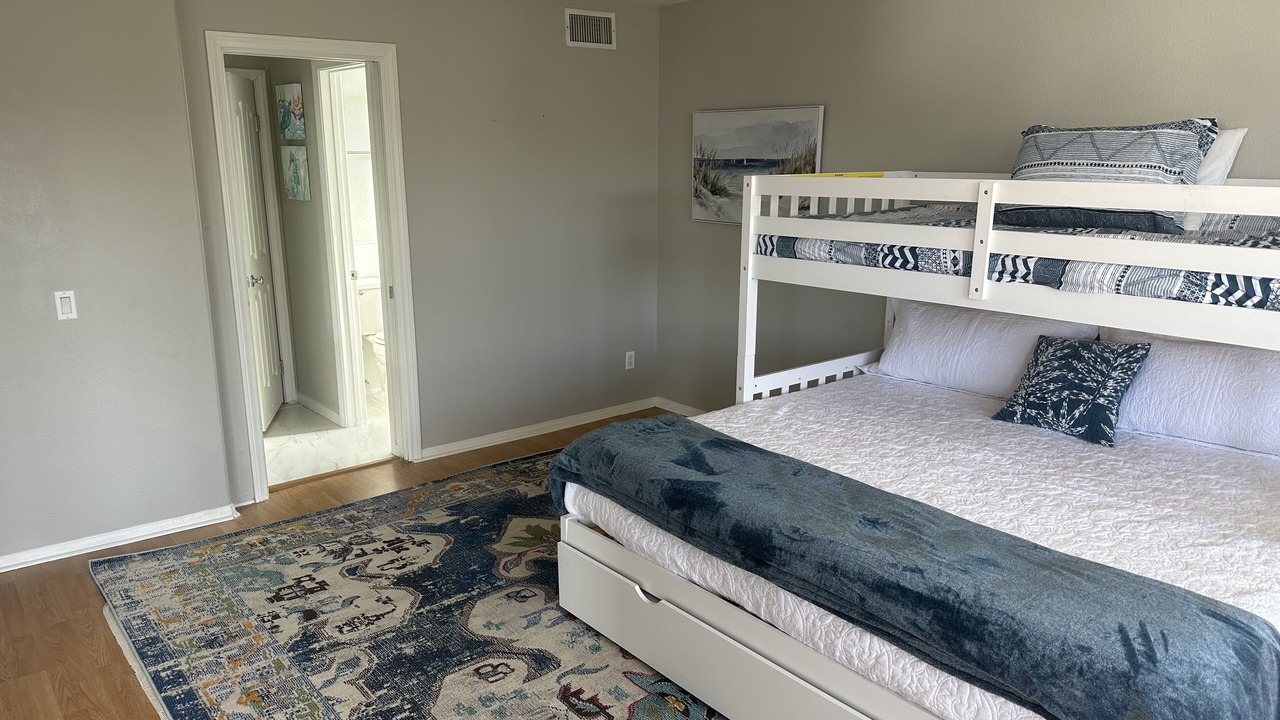 Photo of Bedroom in East Canyon