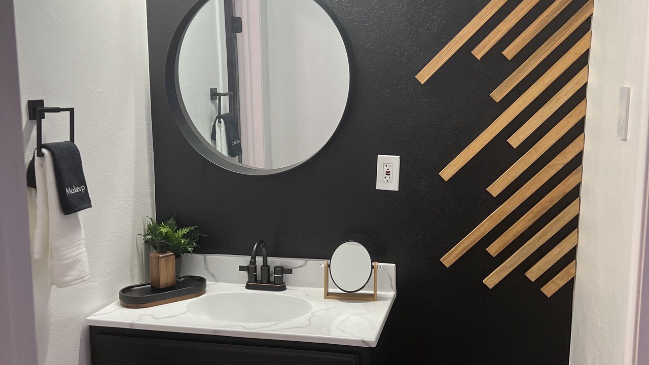 Photo of Bathroom in Lynwood
