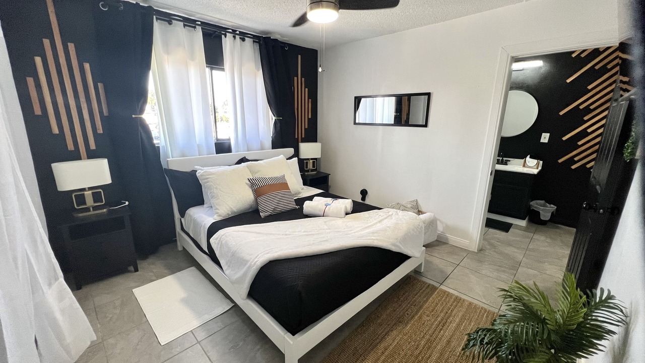 Photo of Bedroom in Lynwood