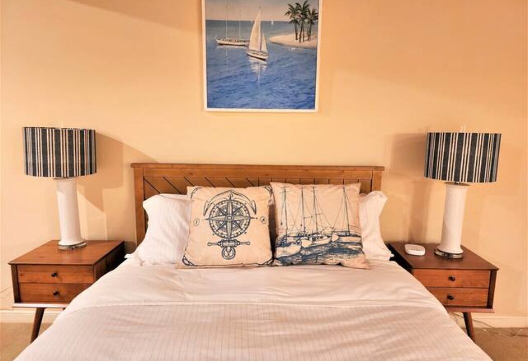 Photo of Bedroom in Los Altos Hills