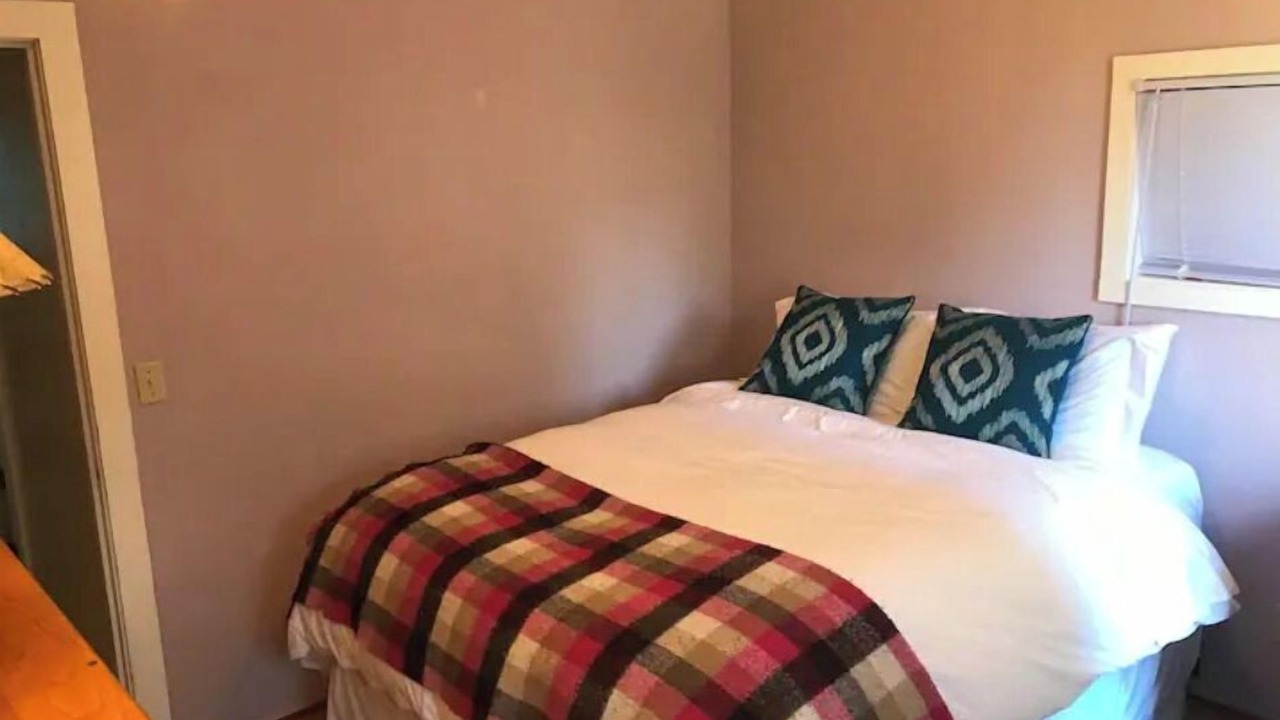 Photo of Bedroom in Rohnerville