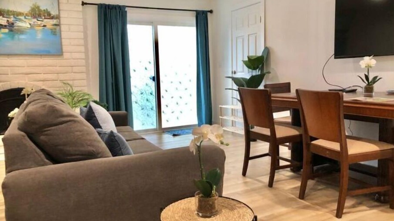 Photo of Livingroom in Castro Valley