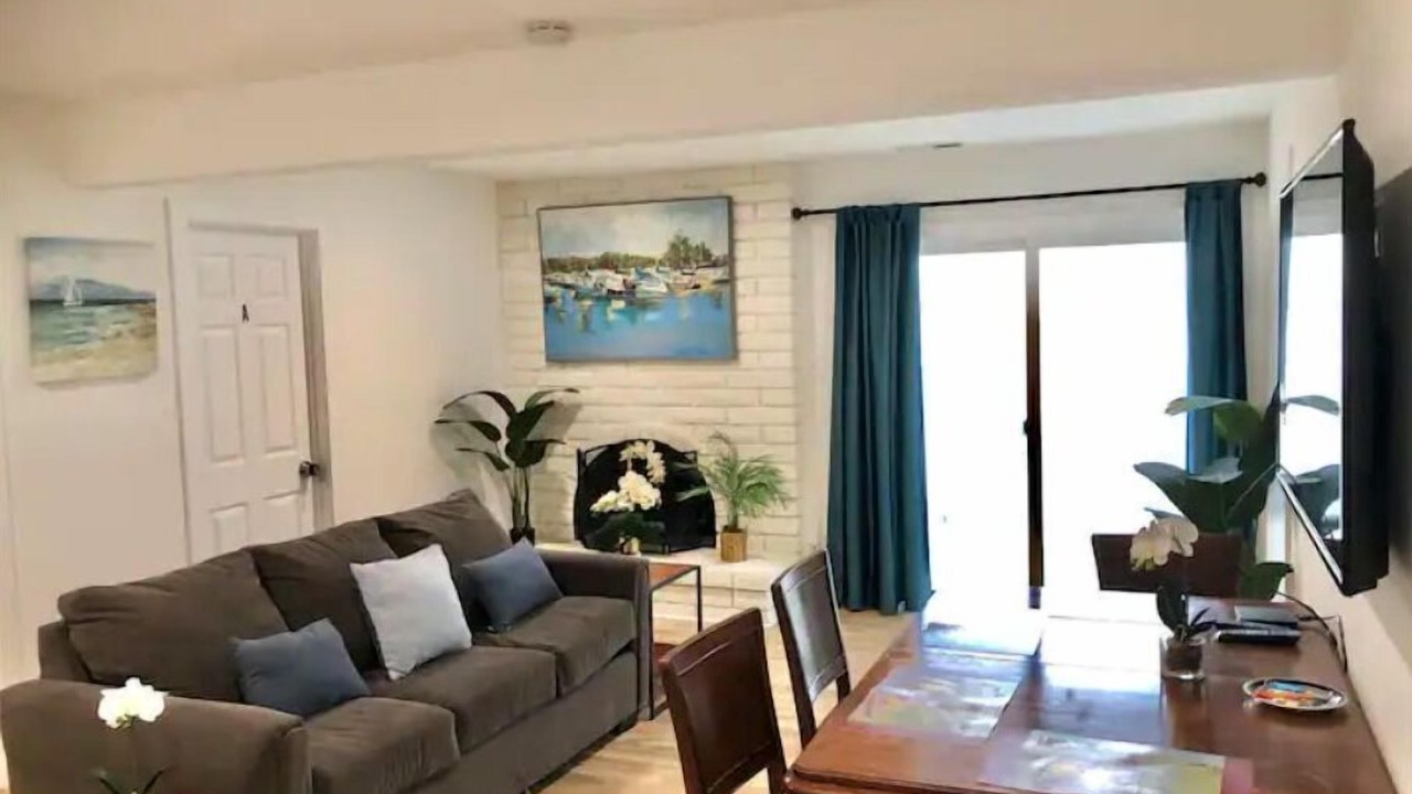 Photo of Livingroom in Castro Valley