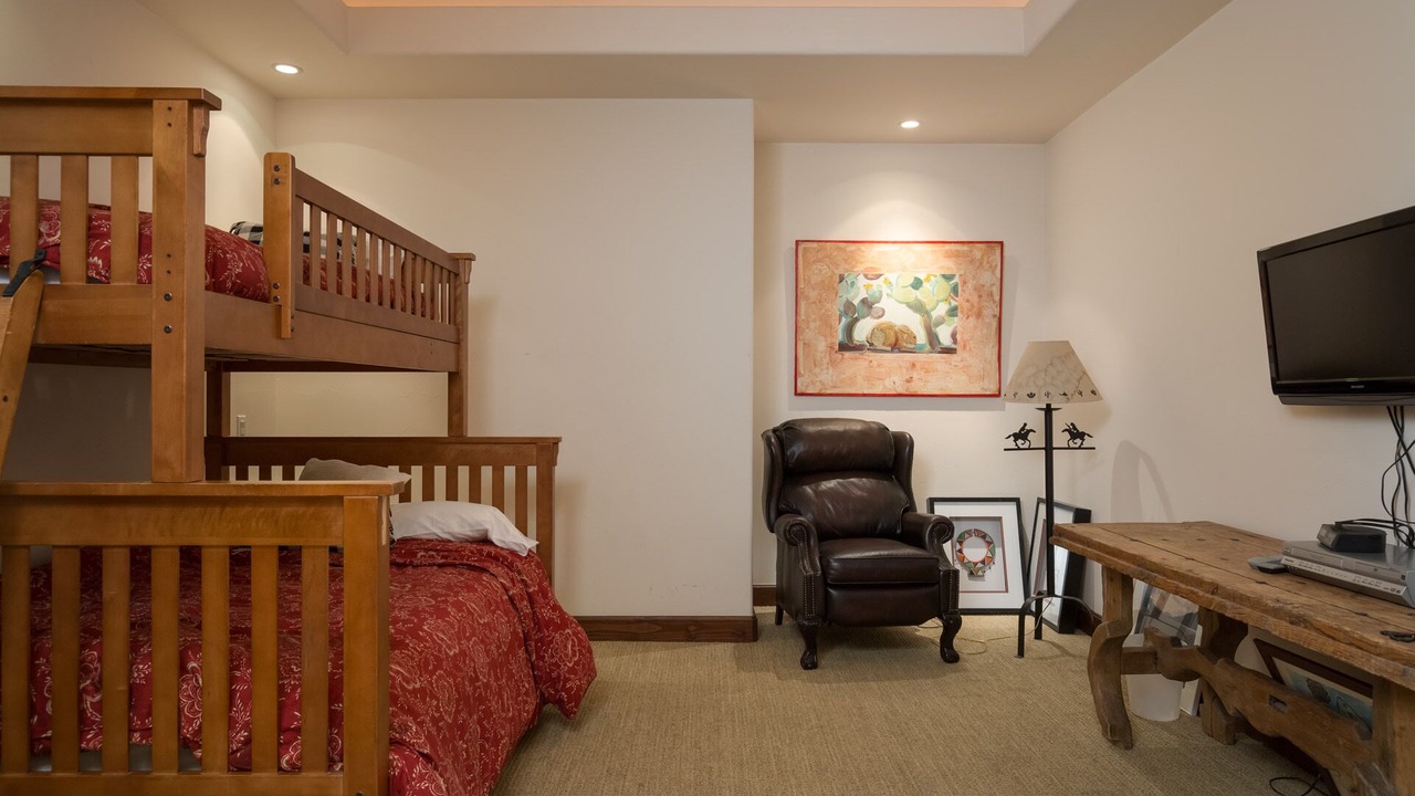 Photo of Bedroom in Desert River Estates