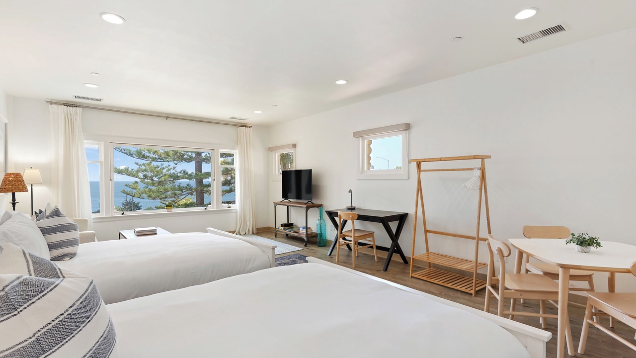 Photo of Bedroom in Summerland